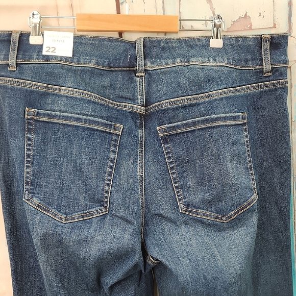 Lane Bryant Tighter Tummy Fit High-Rise Boot Jean - Picture 6 of 10